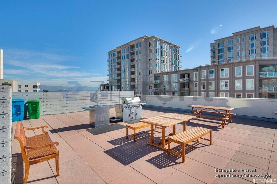 Building Photo - Unit 311