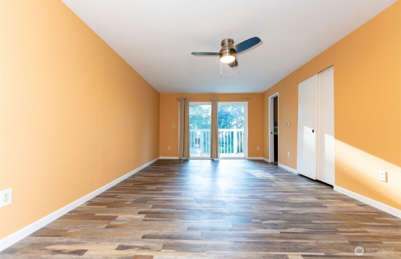 Building Photo - 7826 Emerald Dr SW