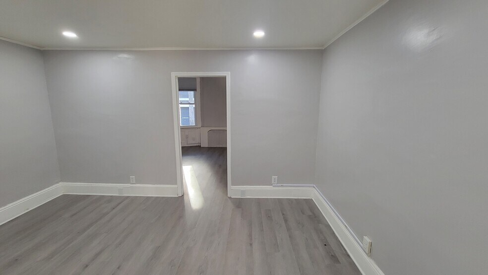 Building Photo - 6116 Palisade Ave