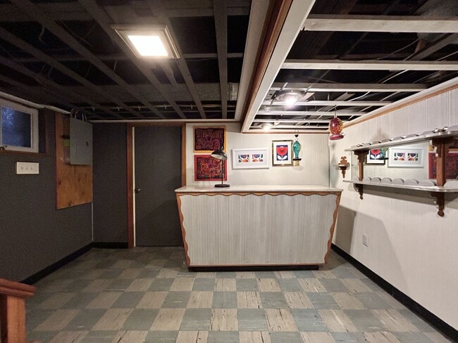 Building Photo - 248 Mansion St