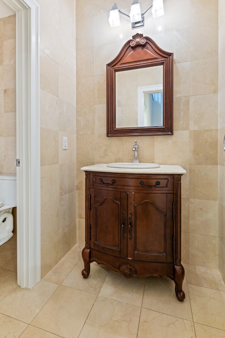 Building Photo - 9 Bagnall Ave