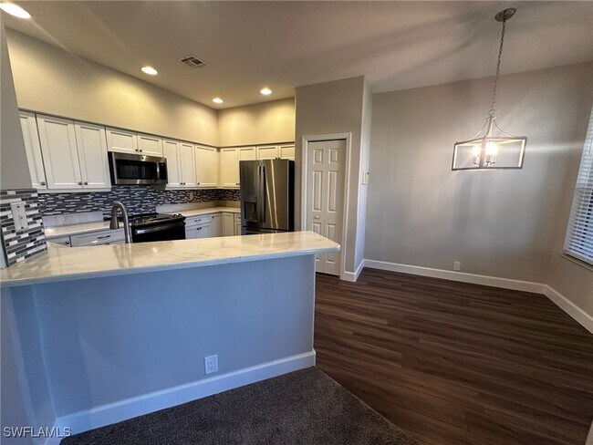 Building Photo - 9241 Bayberry Bend