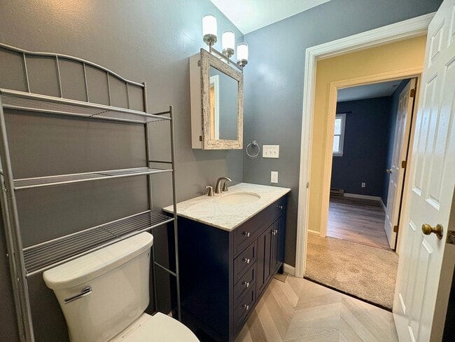 Building Photo - 3 Bedroom 1.5 Bathroom in Elizabethtown!