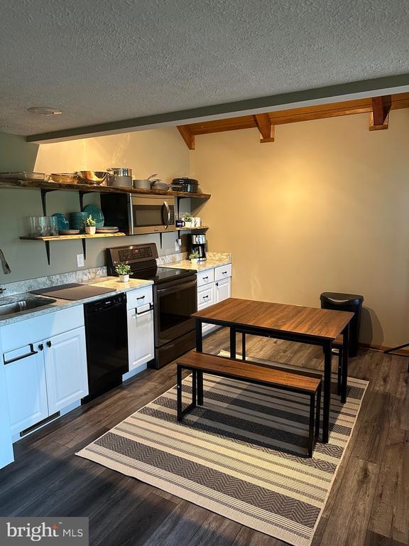 Building Photo - 346 Spitz Ln