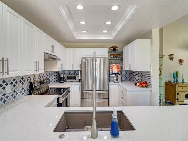 Building Photo - 77897 Woodhaven Dr S
