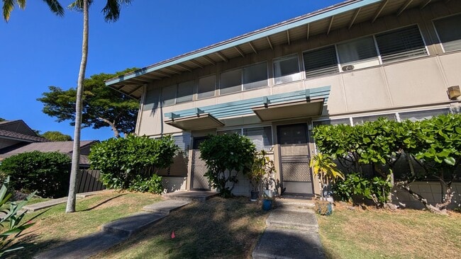 Building Photo - Newly Remodeled 2 bed 2 Bath Townhouse at Waialae Gardens in Kahala