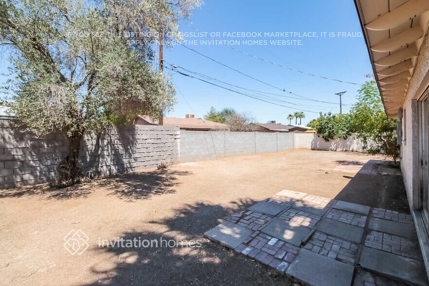 Building Photo - 4824 W Catalina Dr