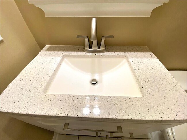 Building Photo - 4890 Weathervane Dr
