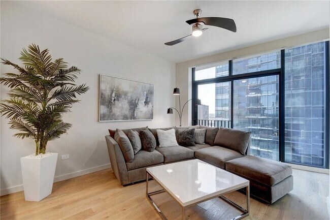 Building Photo - 202 Nueces St