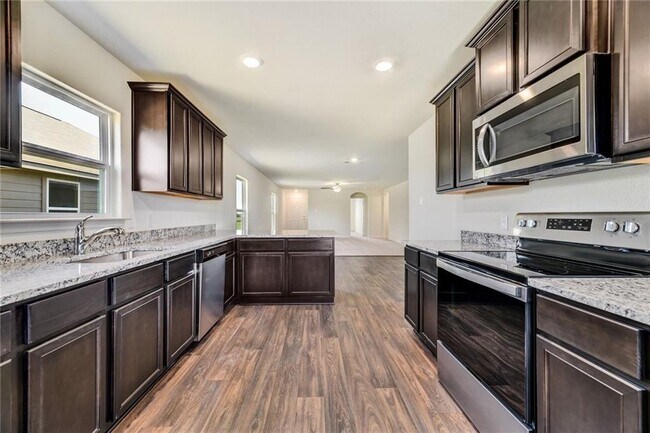 Building Photo - 17812 Speculator Ln