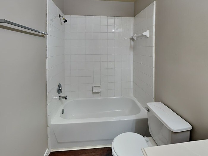 Building Photo - 19710 River Pointe Ln