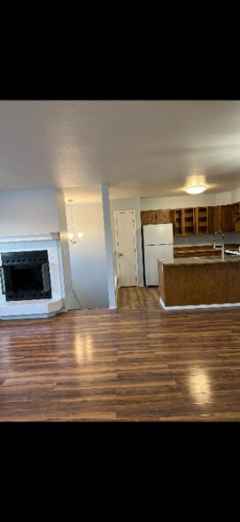 Building Photo - 981 E Snohomish Dr