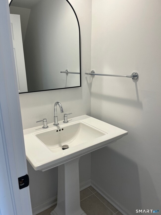 Building Photo - 139 Oldfield Road