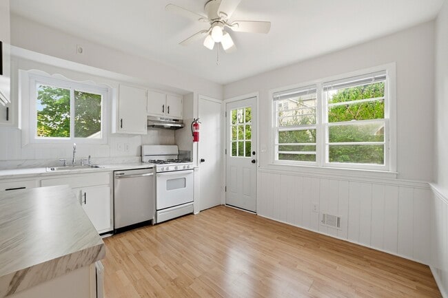 Building Photo - 59 Bernards Ave