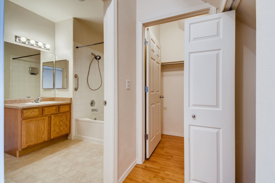 Master bathroom and walk in closet - 12711 Colorado Blvd