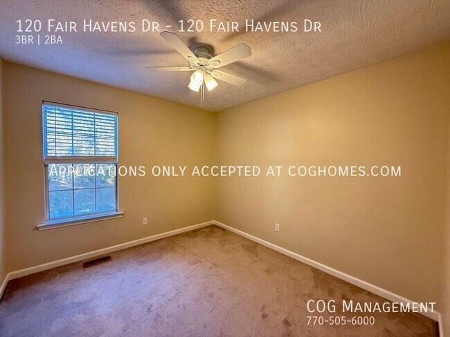 Building Photo - 120 Fair Havens Dr