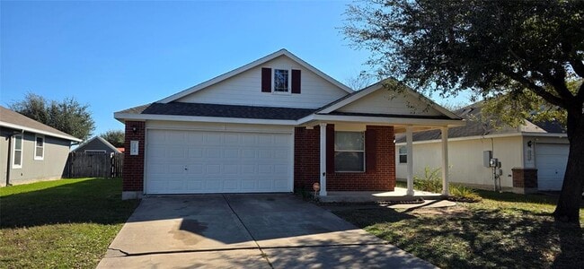 Building Photo - 204 Quail Hollow Dr