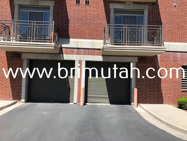 Building Photo - 3944 S 900 E