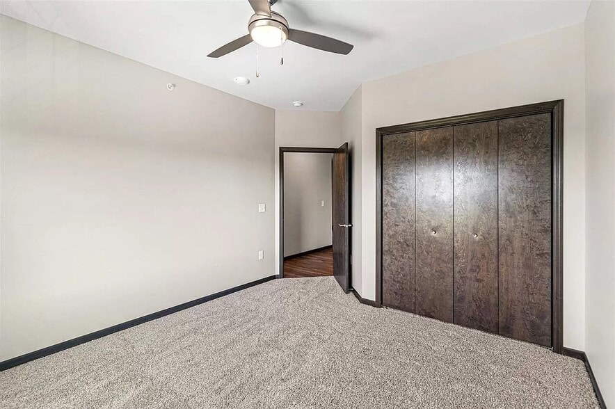 Building Photo - 2871 Spring Rose Cir