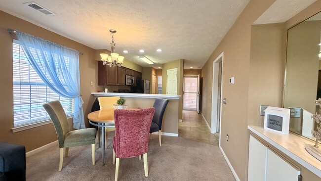 Building Photo - 638 Waterway Village Blvd