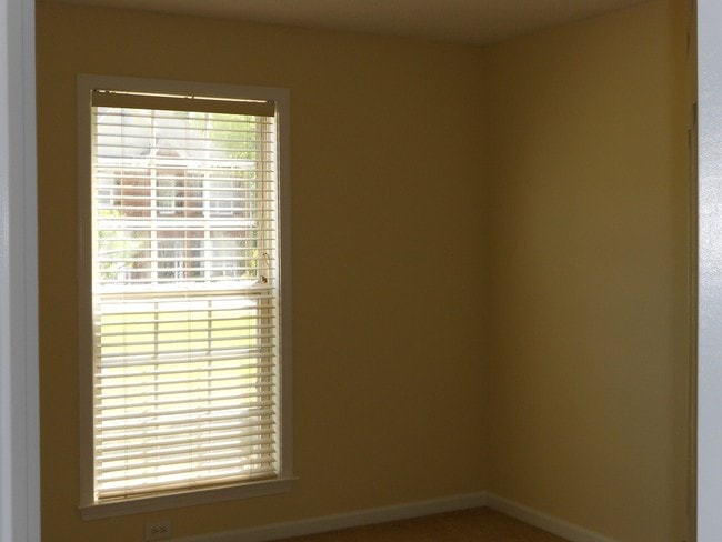 Building Photo - Kennesaw Ranch