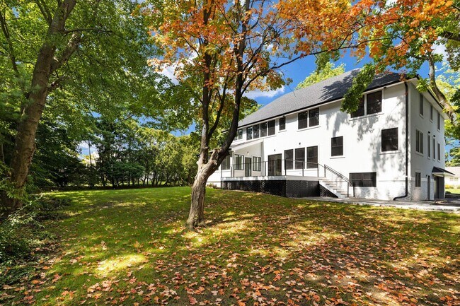 Building Photo - 22 Old Lyme Rd
