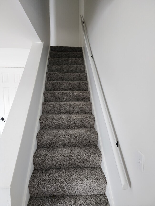 Building Photo - 1864 Murphy Woods Rd