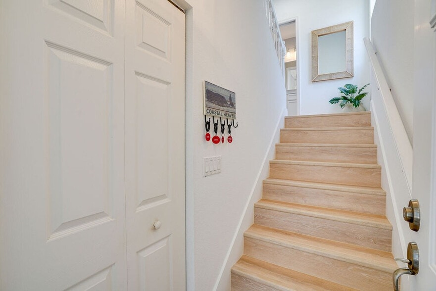 Building Photo - 1205 Nettles Blvd