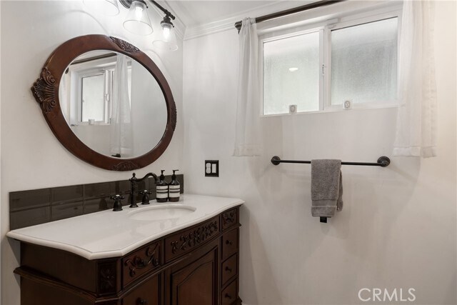 Building Photo - 3791 Multiview Dr