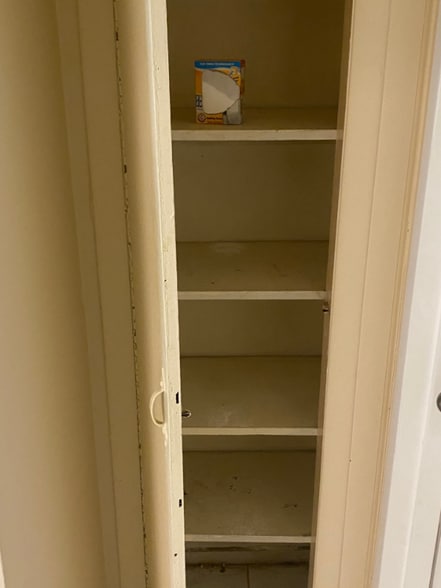 Building Photo - 90-22 70th Dr