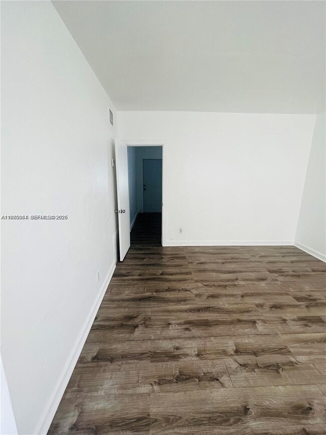 Building Photo - 840 81st St