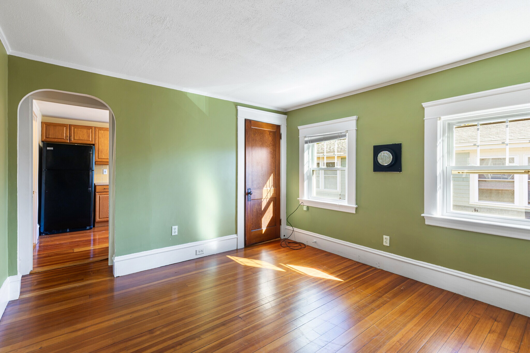 Living Room - 72 Dana St