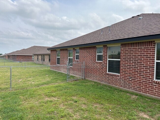 Building Photo - 4907 Autumn Valley Dr