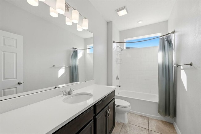 Building Photo - 16662 Wingspread Loop