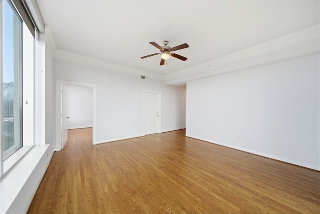 Building Photo - 3333 Allen Pkwy