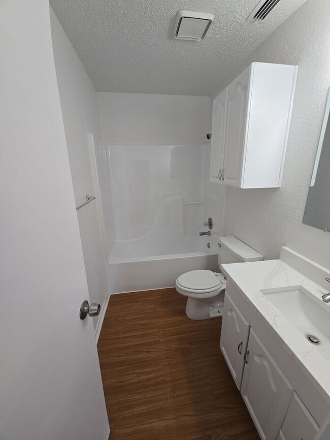 Building Photo - 9561 Lonesome Dove Dr