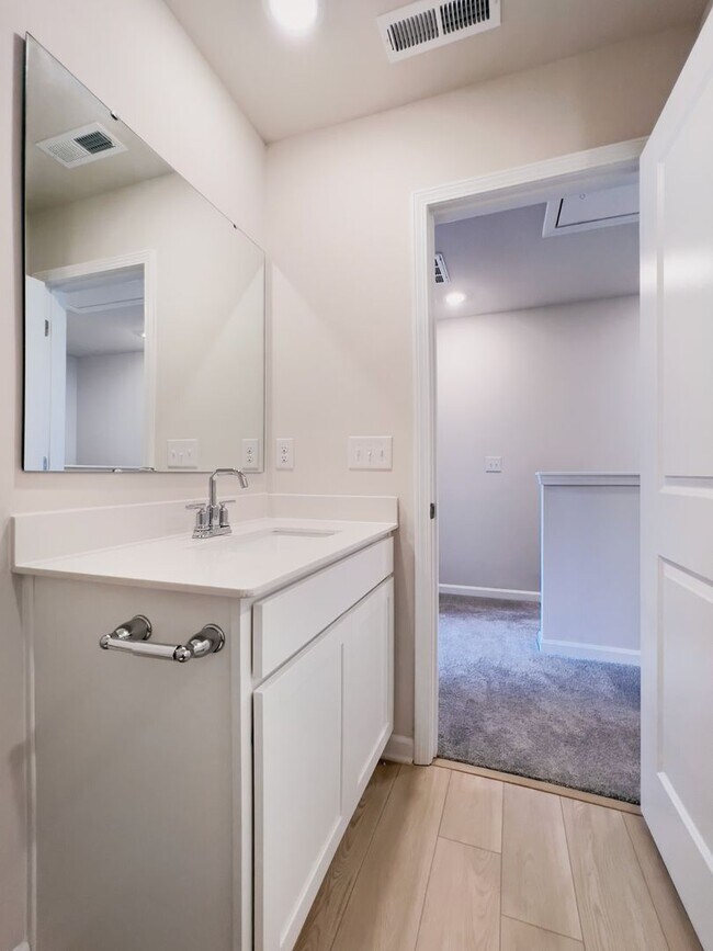 Building Photo - 1836 Autumn Mist