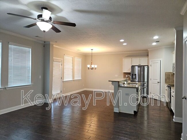 Building Photo - 905 Glenhaven Dr