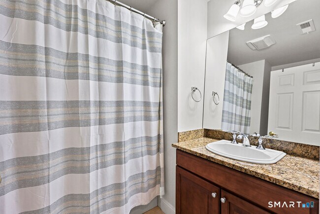 Building Photo - 41 Park Pl Cir