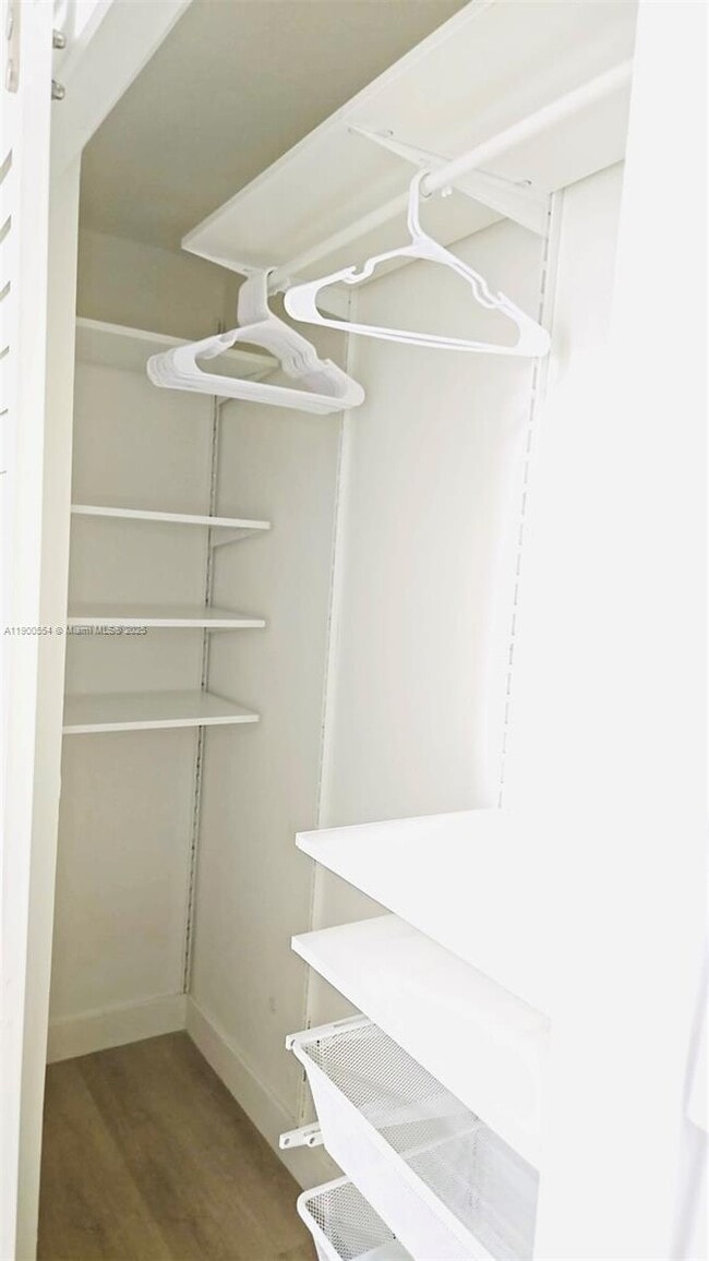 Building Photo - 1550 Drexel Ave