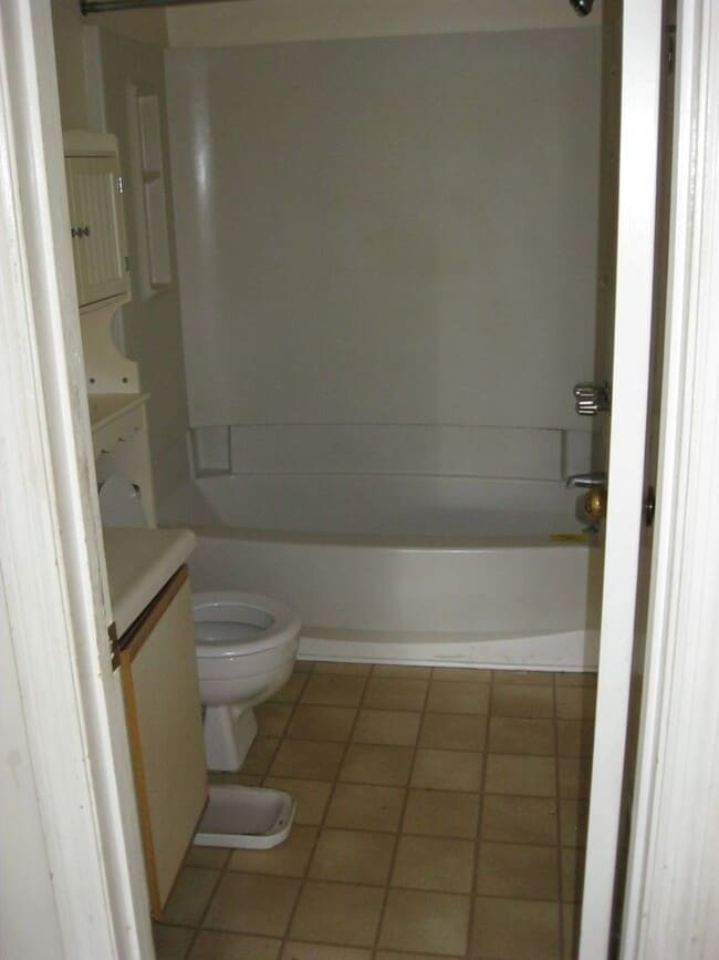 Building Photo - 105 S Quail Crossing