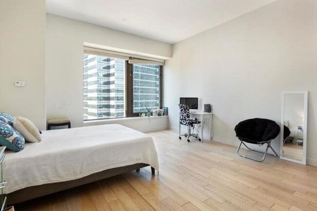Building Photo - 0 bedroom in New York NY 10005