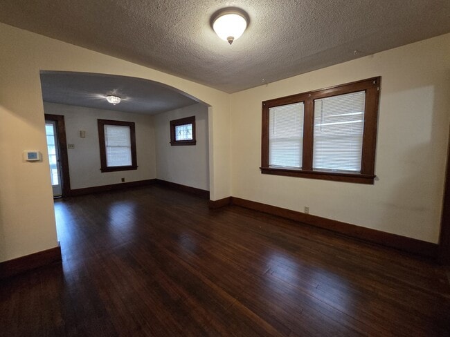 Building Photo - 1239 Charlotte Ave