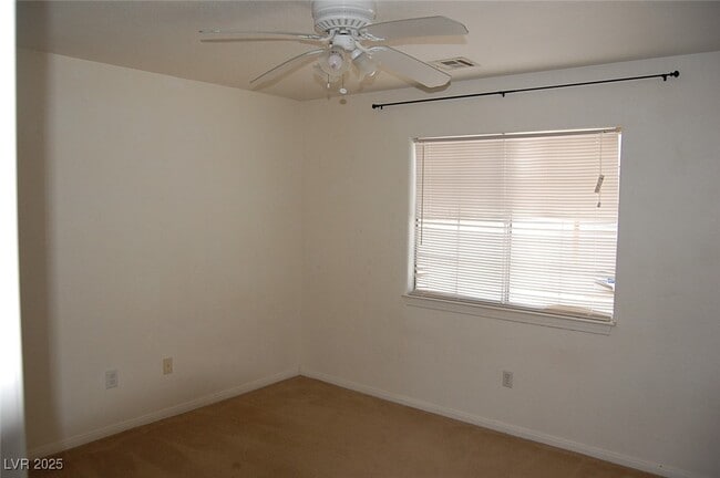 Building Photo - 2400 E Ambush St