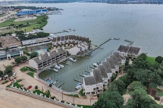 Building Photo - 3663 E NASA Pkwy