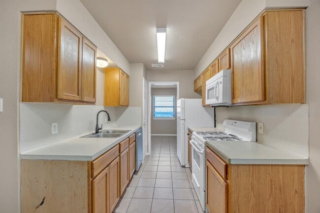 Building Photo - 5725 Alsace Trail
