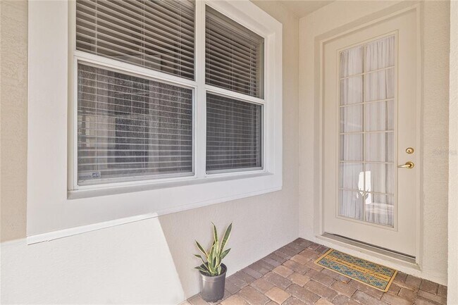 Building Photo - 1937 Scarlett Ave