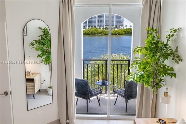 Building Photo - 3255 NE 184th St