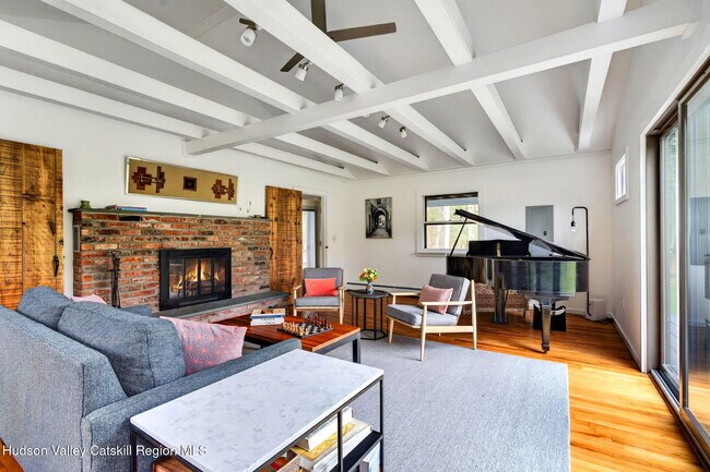 Building Photo - 64 Meher Cir