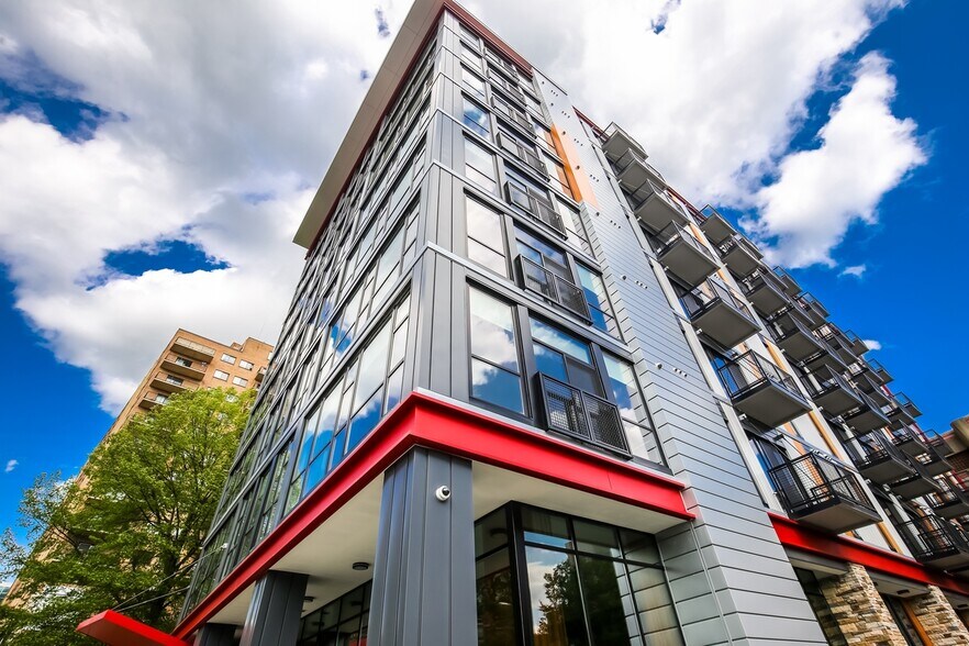 Octave 1320 Condominiums - 1320 Fenwick Ln